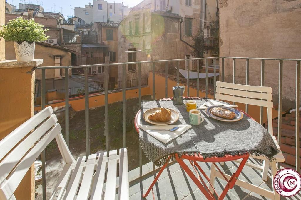 C M Fori Imperiali Lägenhet